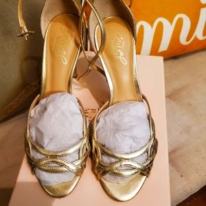 Jewel by Badgley Mischka Haskell II